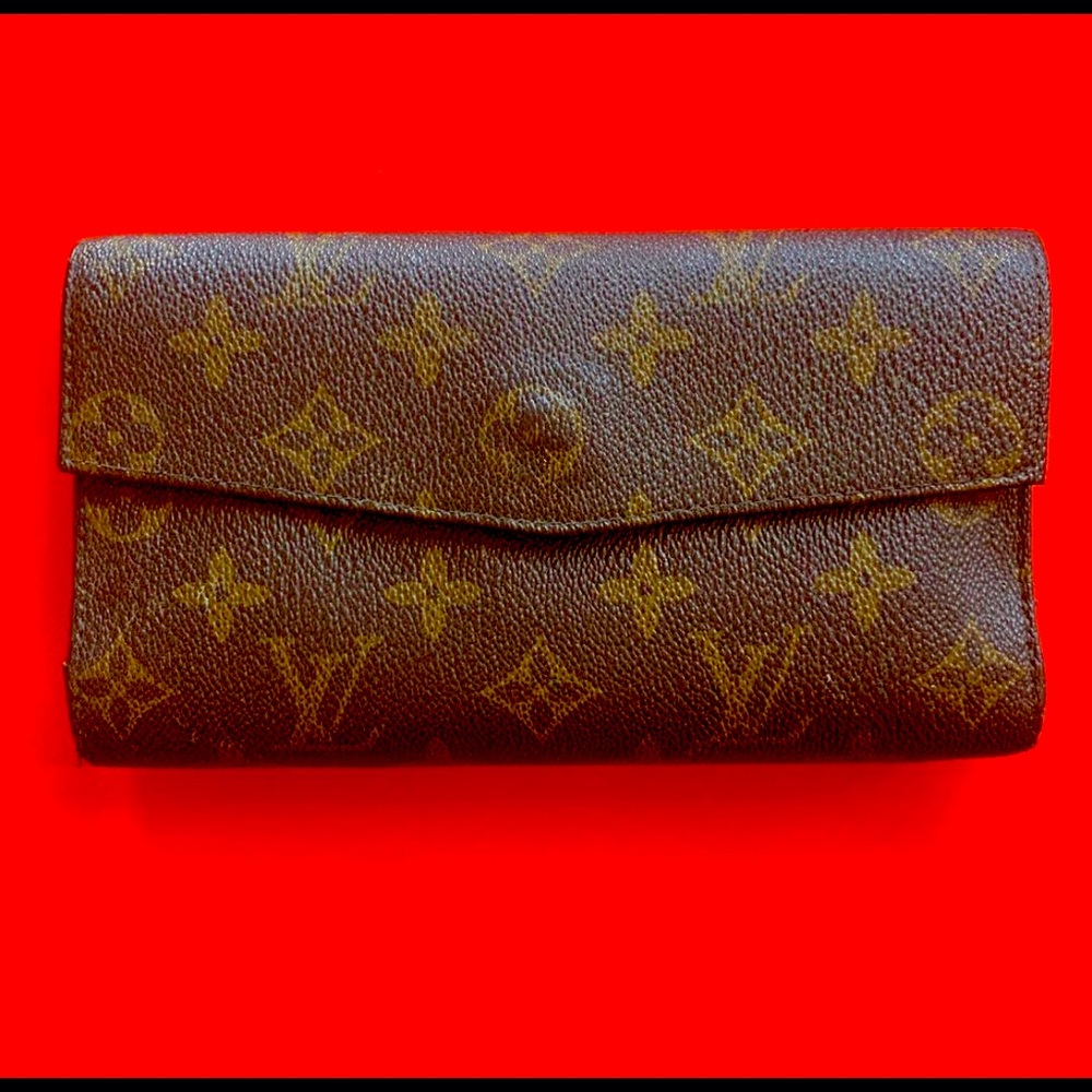 Authentic Louis Vuitton Vintage Wallet